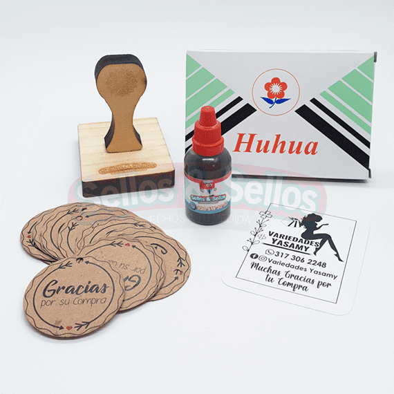 Combo sellos de madera 8x6 cm. Incluye almohadilla y 100 etiquetas gratis - Sellos y Sellos 